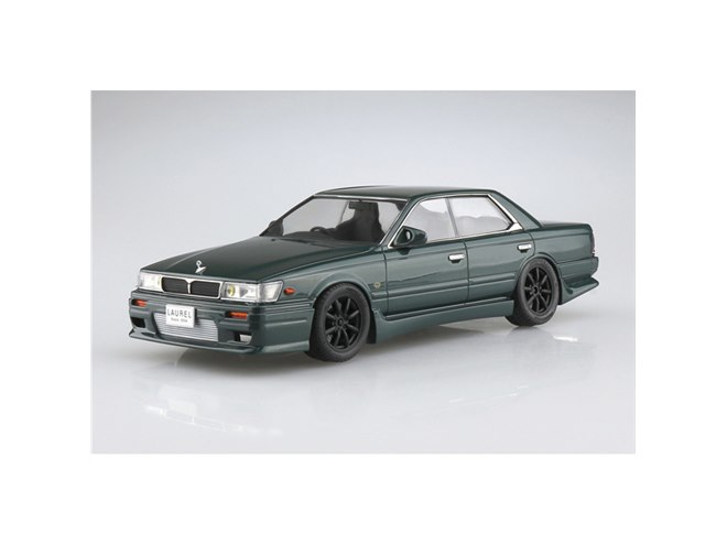AOSHIMA、エアロカスタムした「日産 ローレル（C33）」が「ザ