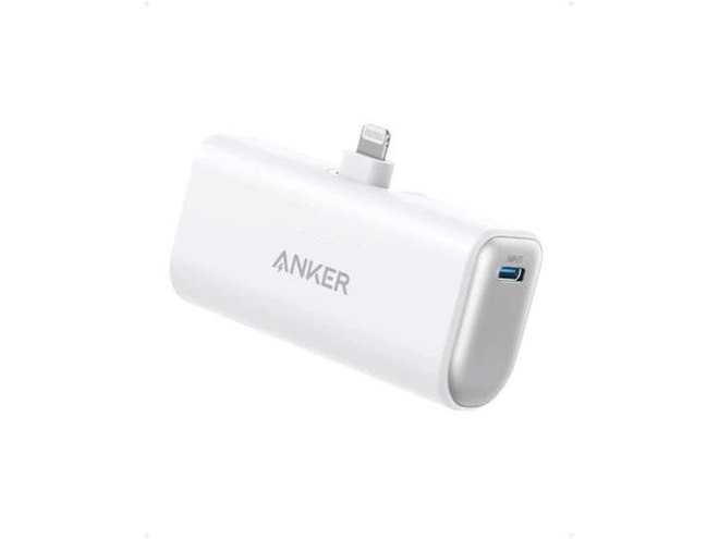 Anker、重さ約99gで折りたたみ式Lightning端子装備のモバイル Anker、重さ約99gで折りたたみ式Lightning端子装備のモバイル