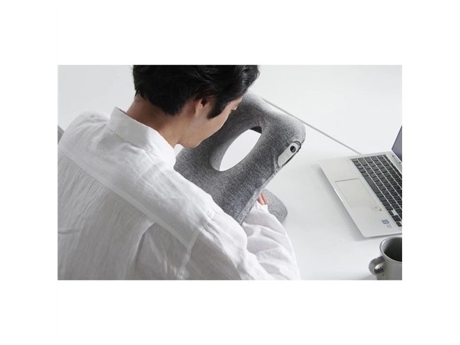 昼寝の跡が付きづらい「午後のまくら」、最大60分カウントダウン