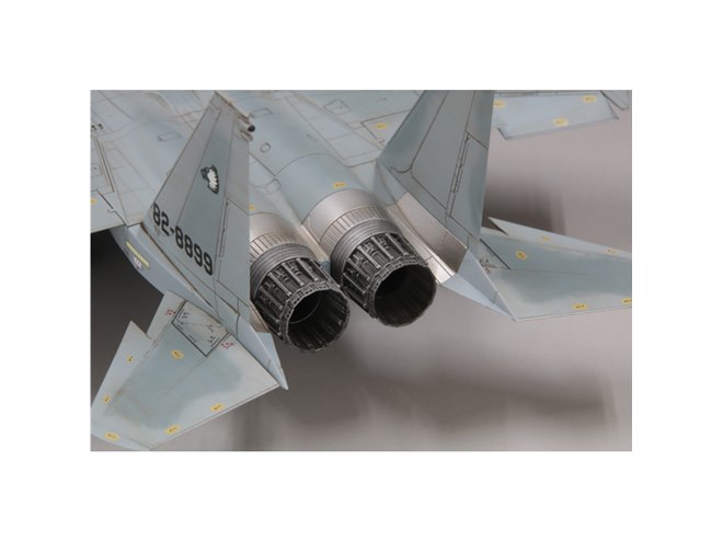 航空自衛隊の近代改修型F-15“J-MSIP”機を1/72で模型化、小松306