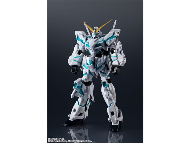 覚醒カラーの「ユニコーンガンダム」が約6インチフィギュアで登場、本日9月30日発売 - 価格.com