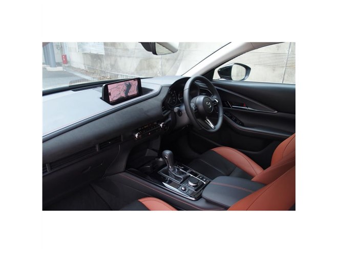 マツダ3」「CX-30」「CX-5」に特別仕様車「レトロスポーツエディション