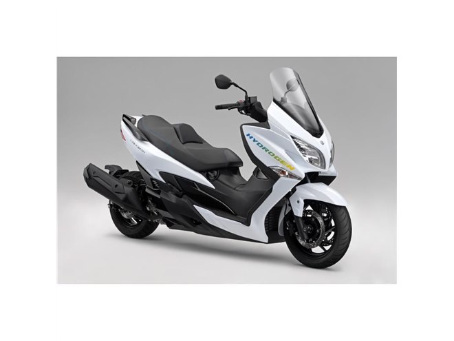 電気と水素で未来をひらけ！ スズキが生活に寄り添う二輪モデルを提案