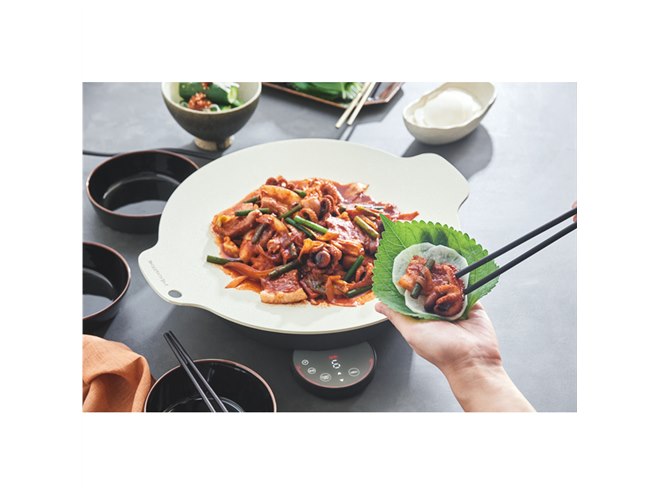 レコルト、“調理できる大皿”で焼く・炒める・煮る「卓上IHクッキング