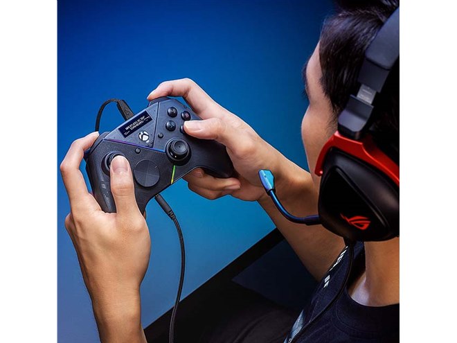 ASUS、有機ELを搭載したワイヤレスコントローラー「ROG Raikiri Pro