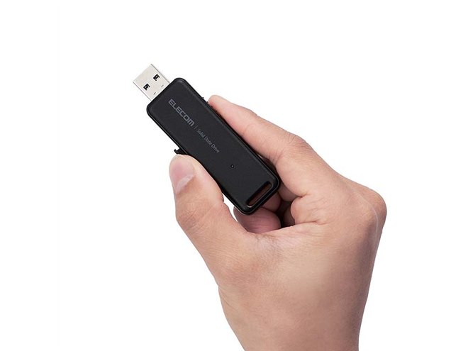 （まとめ）エレコム 外付けポータブルSSD 2TBブラック ESD-EJ2000GBKR 1台〔×3セット〕(代引不可)