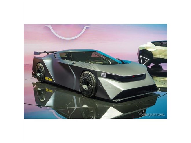 次期『GT-R』か？ 日産が電動スーパーカーを世界初公開…ジャパン