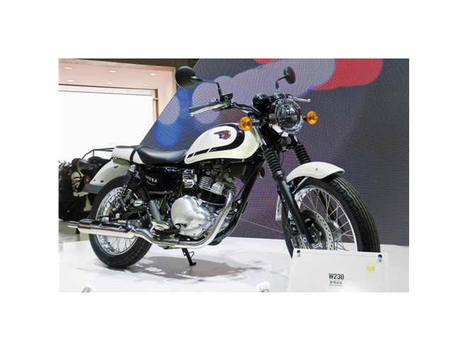 カワサキが5台のバイクを世界初公開 日本初公開となる電動バイクも出展