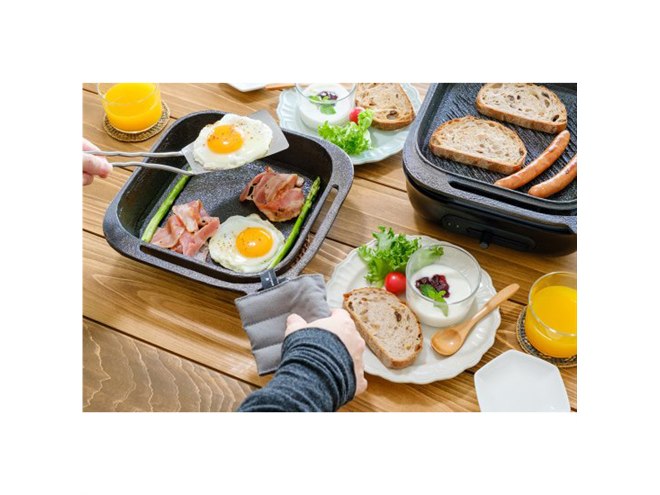 ドウシシャ×石川鋳造、直火やオーブンでも使用できる鉄フライパンと