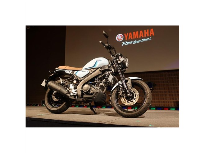 ヤマハがネオレトロな新型バイク「XSR125 ABS」を発表 - 価格.com