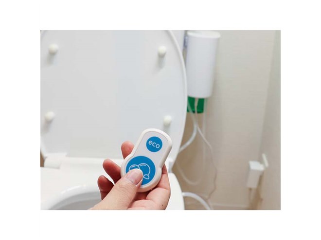 工事不要の後付けトイレバブルクッション「あわらく」、中性洗剤を使っ