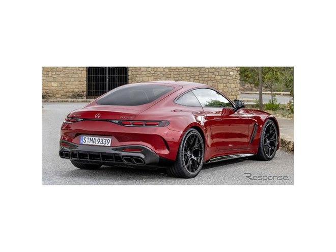 メルセデスAMG GT 新型、585馬力の高性能2ドアクーペ…新写真を公開
