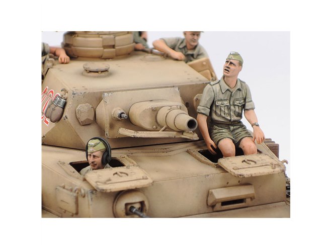 タミヤ　アフリカ戦線　1/35 タミヤよりスケール限定商品「1/35 ドイツIV号戦車F型・伝令