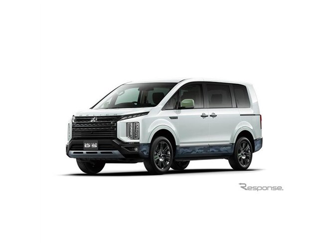 デリカD5 特別仕様車シャモニーアクセントパネル
