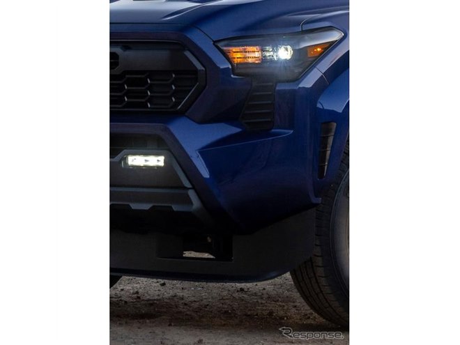 トヨタのピックアップトラックに「TRDスポーツ」、270馬力ターボ＋6速