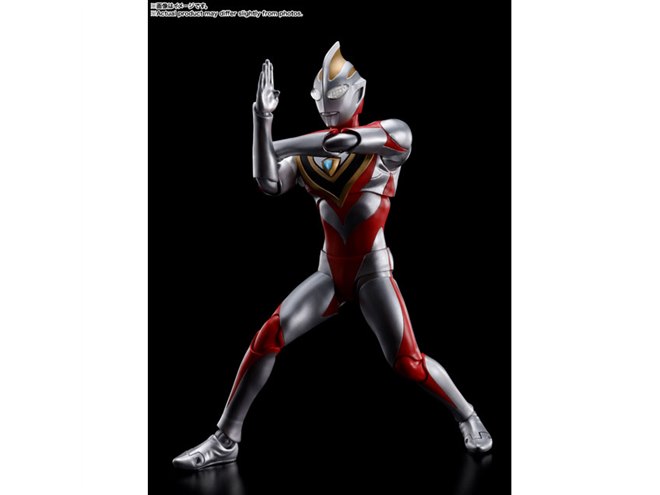 ウルトラマンガイア」V2が真骨彫製法にて登場、権藤俊輔氏の身体を
