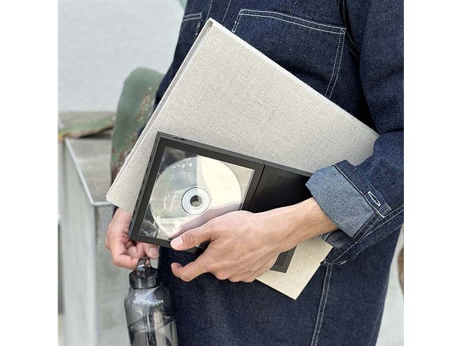 km5、スピーカーを内蔵したワイヤレスCDプレーヤー「Instant