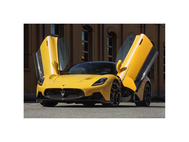 マセラティが「グレカーレ」と「MC20」を値上げ - 価格.com