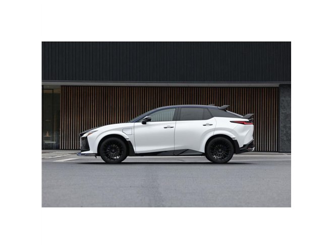 レクサスRZ450e“Fスポーツ パフォーマンス”」100台限定で発売【東京