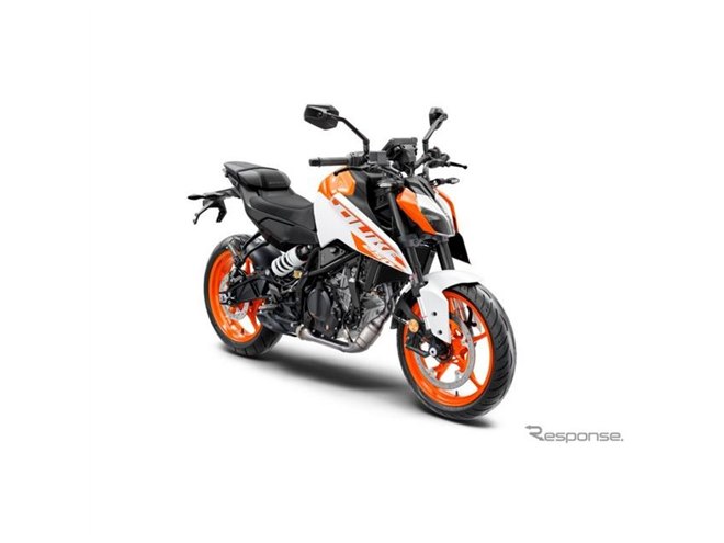 KTMデュークシリーズ30周年、新フラッグシップ『1390スーパー