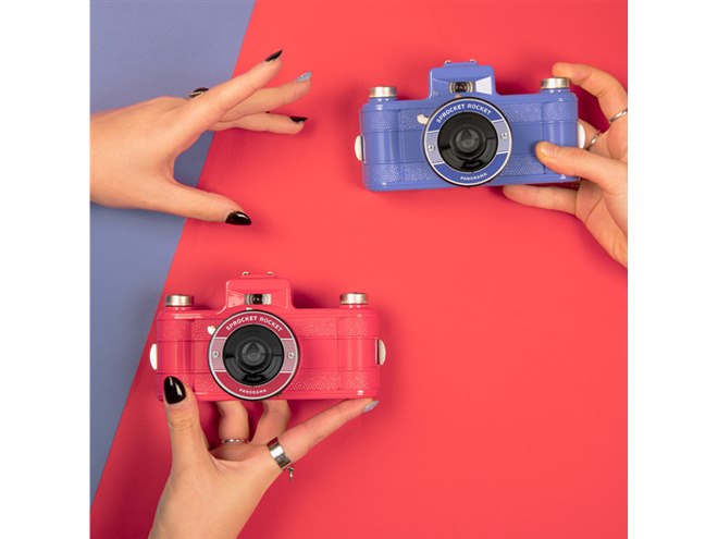 ロモ、パノラマカメラ「Sprocket Rocket」に新色「Bittersweet」と