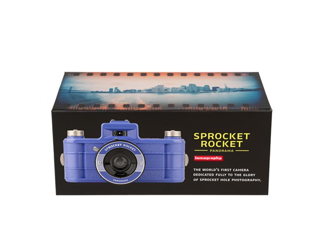 ロモ、パノラマカメラ「Sprocket Rocket」に新色「Bittersweet」と