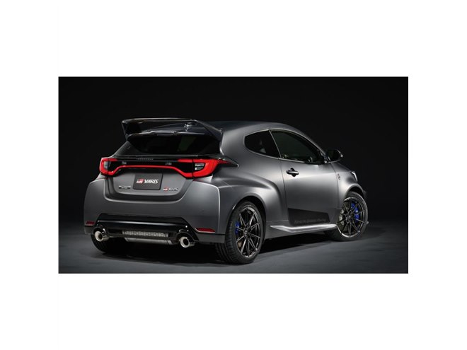 進化型「トヨタGRヤリス」に「WRCドライバー監修特別仕様車