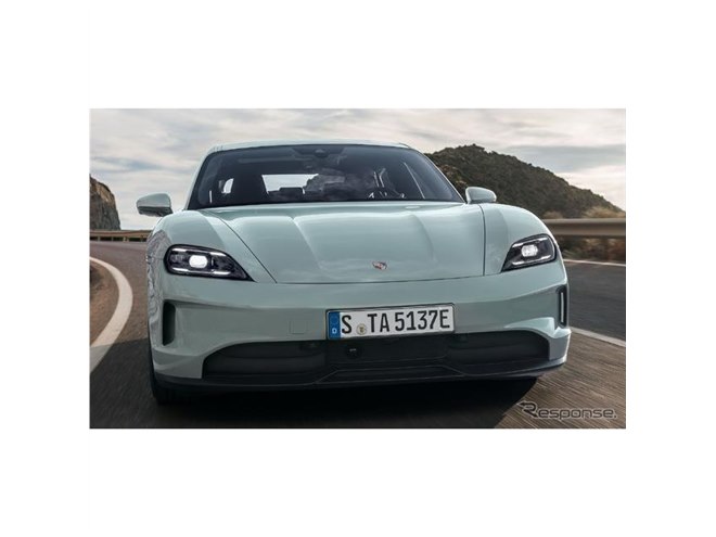 ポルシェ タイカン9J1 新車外し ターボS 純正 21インチ+ピレリ