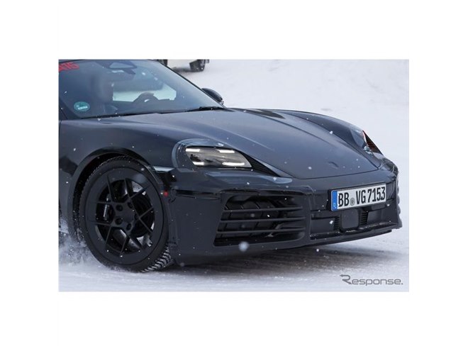 ポルシェ『ボクスターEV』ついに量産型を激写！ 初の全輪駆動は400馬力