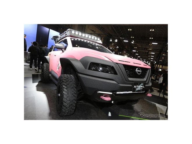 SUVらしいタフネスを強化！ 日産『エクストレイル・クローラー』…東京