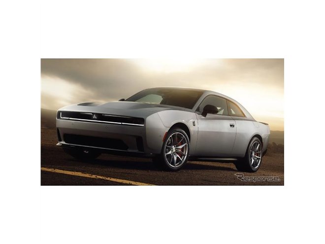 世界初の電動マッスルカー、『チャージャー』新型は670馬力…ダッジが