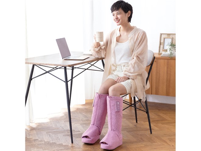 アテックス　エアーブーツ　ピンク アテックス、片足5層のエアバックを搭載したコードレスレッグ