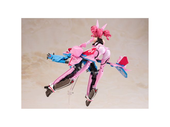 マクロスΔ」マキナ・中島がスナップキット化、マルチドローン展示台が