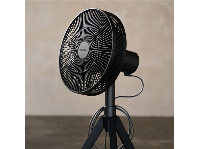 バルミューダ、“オールシーズン使える”DCモーター扇風機「GreenFan Studio」 - 価格.com