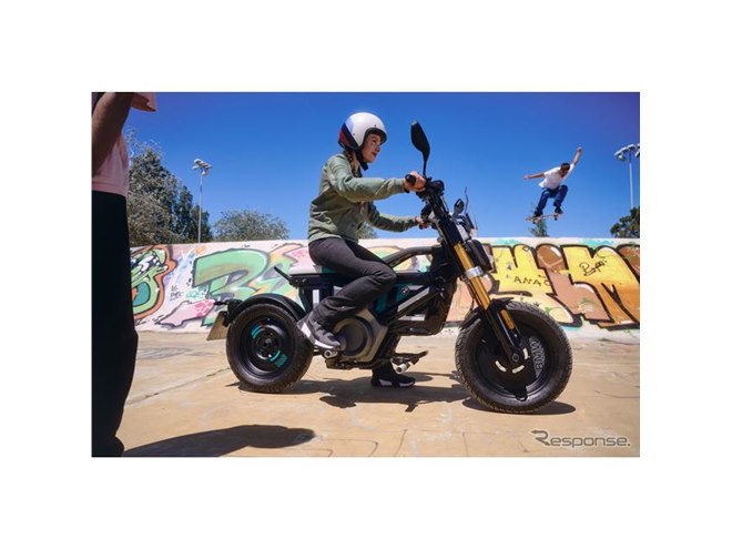 BMW 電動バイク中古品 BMWの新電動バイク「CE 02」を実車で解説！ スクーターではなく