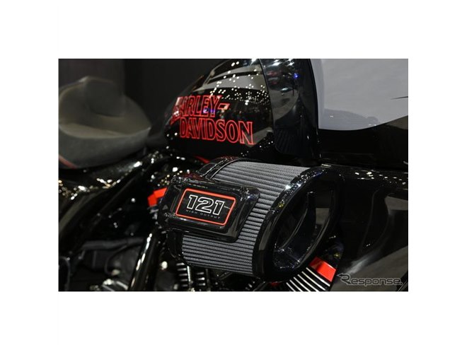 544万円、ハーレーの高級プレミアムモデル『CVOロードグライドST』を