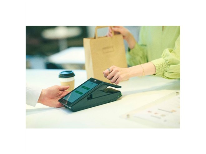 ドコモ、Visaタッチ決済対応のスマートリング「EVERING」を本日5月10日