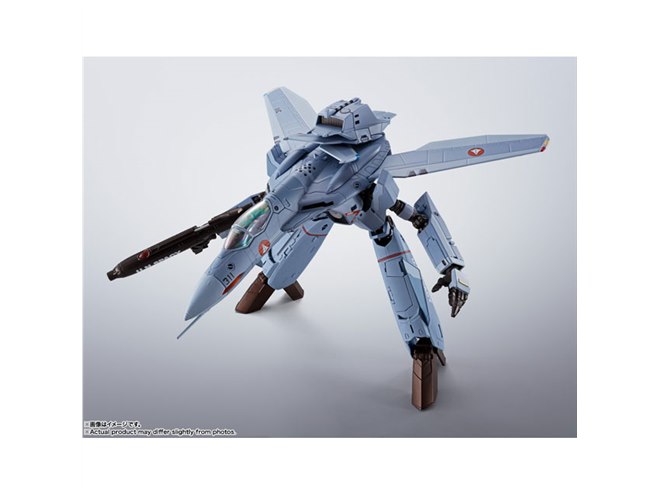 Amazon.co.jp: マクロスゼロ 1/60 完全変形 VF-0S w/QF-2200D-B ゴーストブースター : ホビー