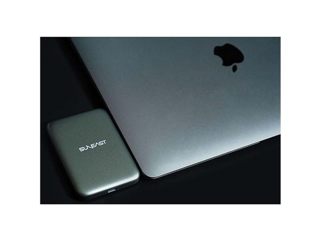 SUNEAST Pita 1TB ポータブルSSD SUNEAST、MagSafe対応のUSB Type-C接続ポータブルSSD - 価格.com