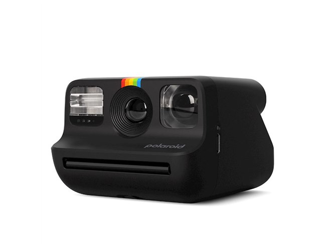 手のひらに収まる、重さ239gのインスタントカメラ「Polaroid Go 手のひらに収まる、重さ239gのインスタントカメラ「Polaroid Go