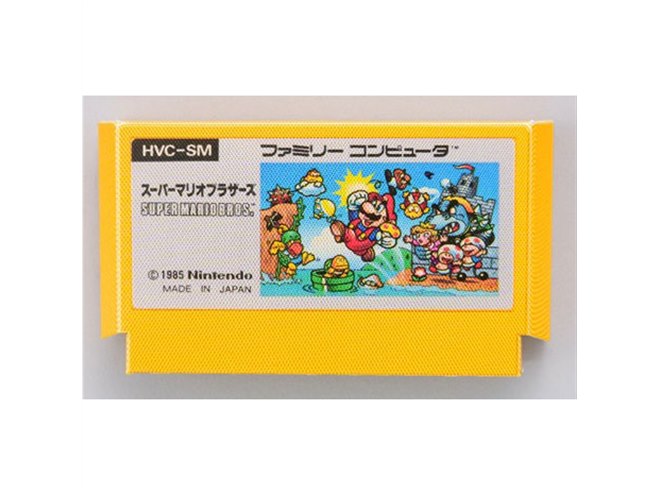 小学館、1/1サイズのファミコン組立付録付き「ファミコン四十