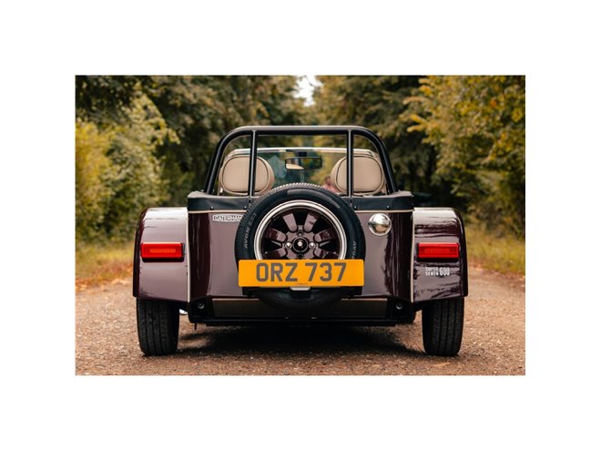 ケータハムが「スーパーセブン600」発売 軽自動車枠のクラシックな軽量