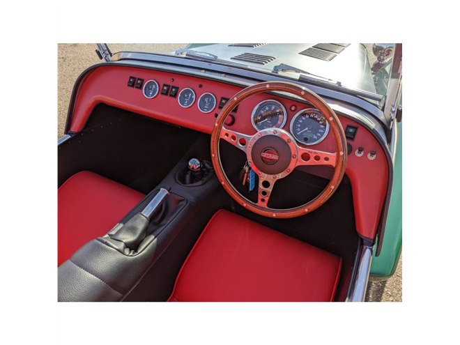 ケータハムが「スーパーセブン600」発売 軽自動車枠のクラシックな軽量