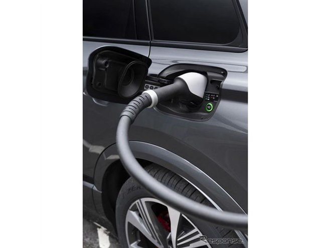 TeslaやNIOと競合」、Audiの新型EV「Q6 e-tron」 | 日経クロス