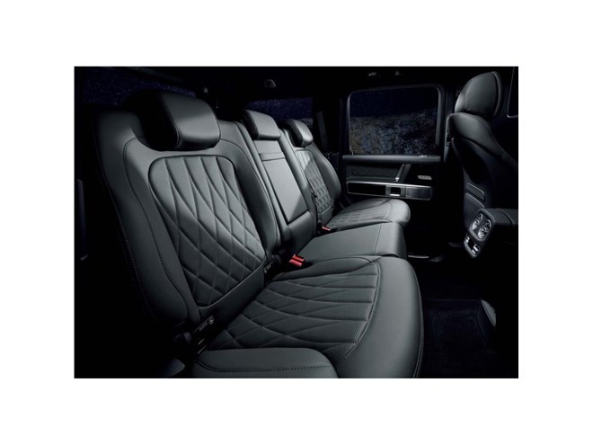 改良型「メルセデス・ベンツGクラス」発売 MBUXを初採用 - 価格.com