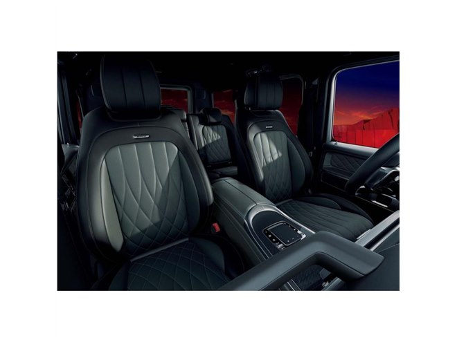 改良型「メルセデス・ベンツGクラス」発売 MBUXを初採用 - 価格.com