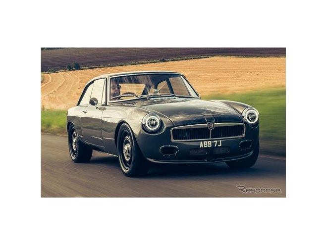 ただのレストアじゃない、英スポーツ「MGB」にV8を突っ込んだ