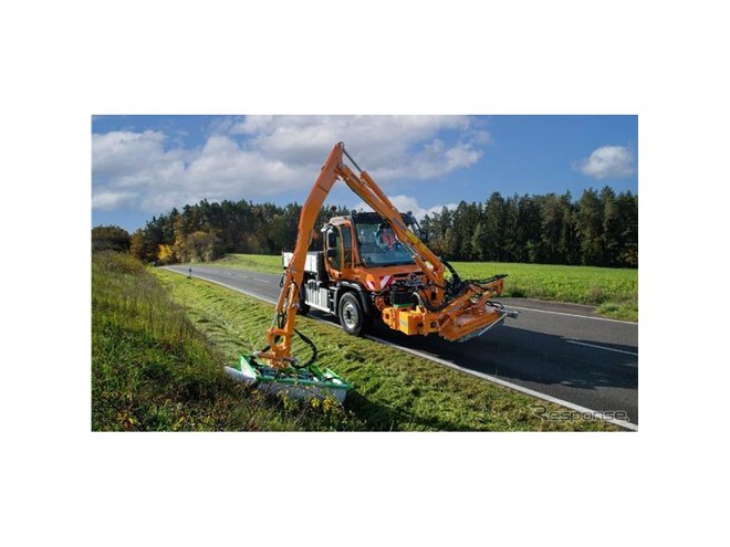 ウニモグU430 メルセデス公認 メルセデスベンツの特殊車両『ウニモグ』さらに万能に、新操作