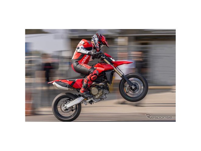 ドゥカティ初の単気筒エンジン搭載！『ハイパーモタード698モノ』日本