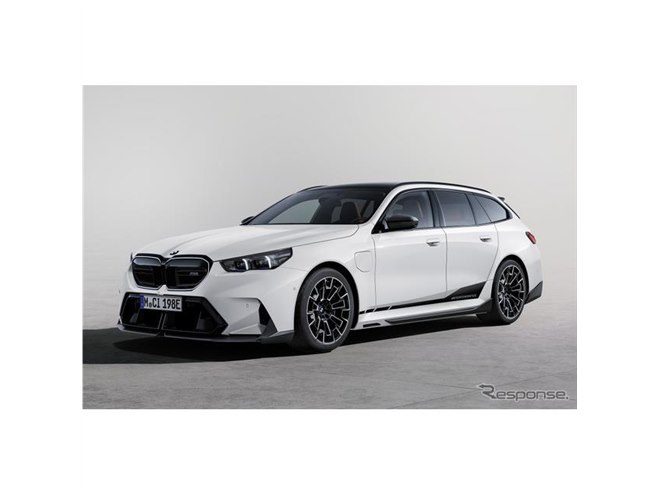 BMW『M5ツーリング』新型、チタンやカーボンを惜しみなく装着「M